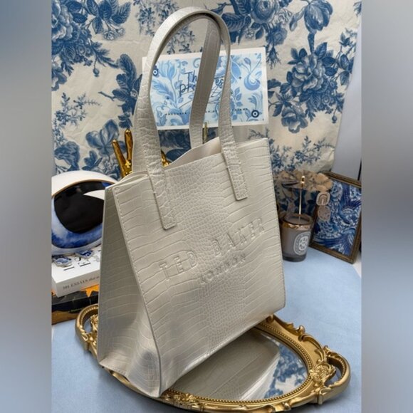 🆕 TED BAKER 🧿 NWOT REPTCON White Croc-Embossed Small Icon Tote Bag - Picture 3 of 15